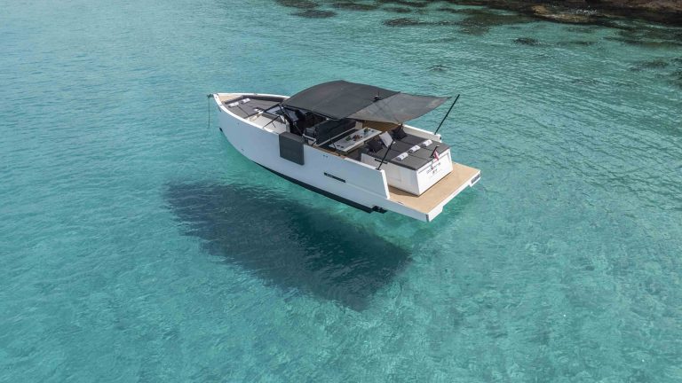 Port view 2 of De Antonio D33 Ocean's 911 - Yacht in Ibiza