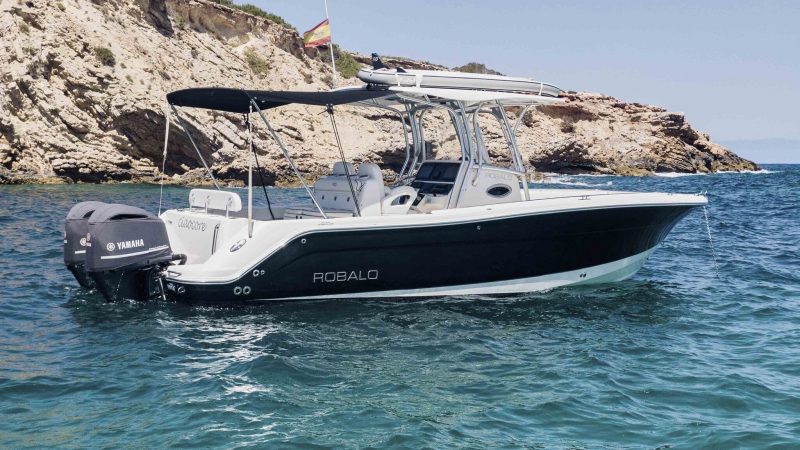 Starboard view of Roablo 30 Ciaocore - Motorboat in Ibiza