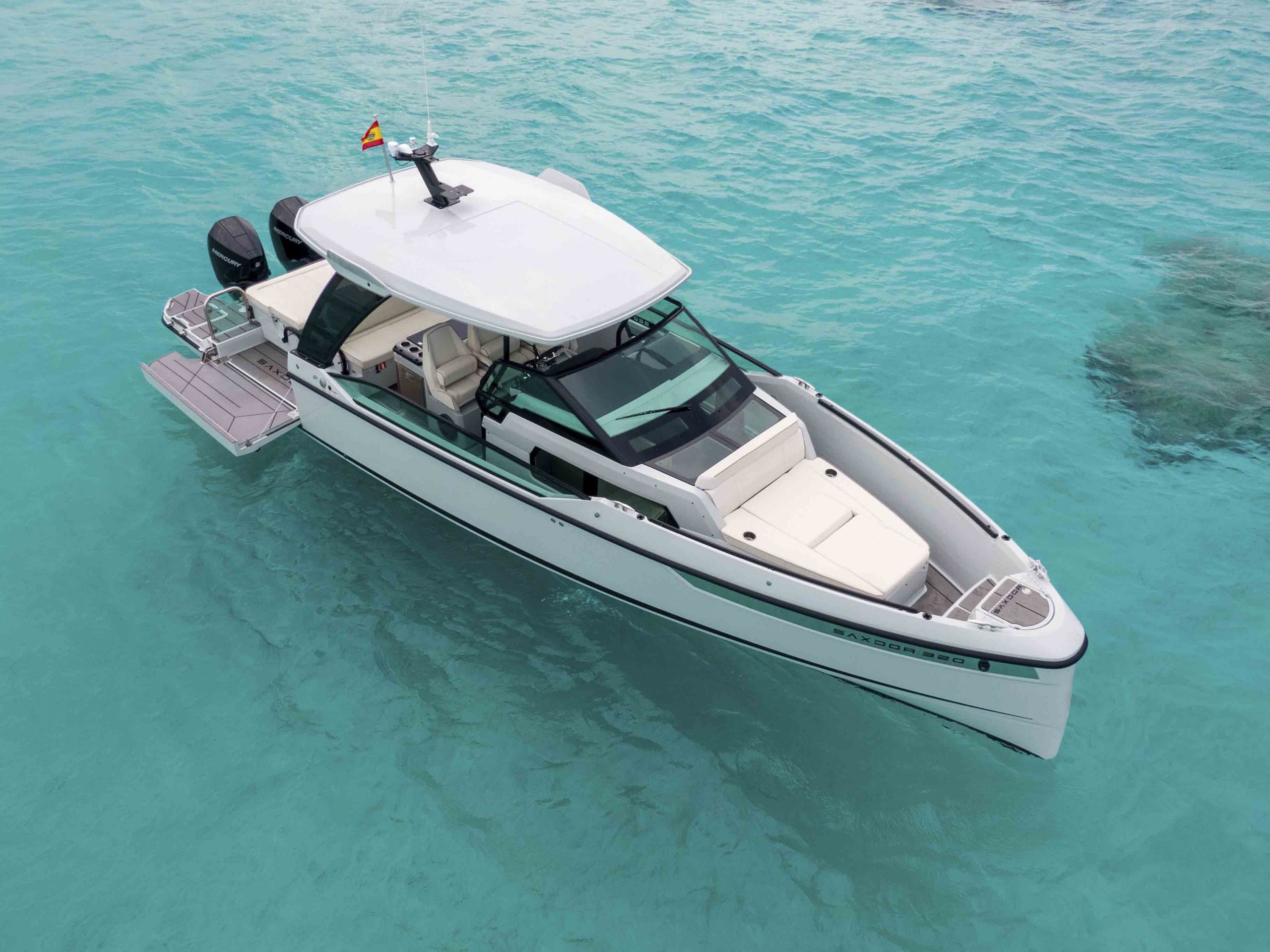 Starboard view of Saxdor 320 GTO Yolo - Motorboat in Ibiza