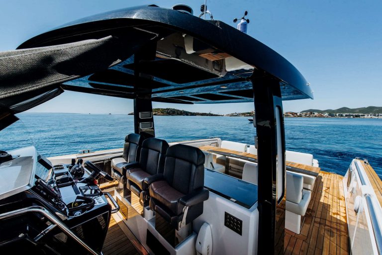 Rudder of Fjord 44 Yolo II - Yacht in Ibiza