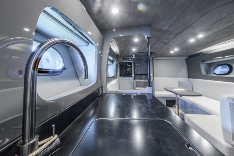 Cabin of Magnum 44 Fuga - Yacht in Ibiza