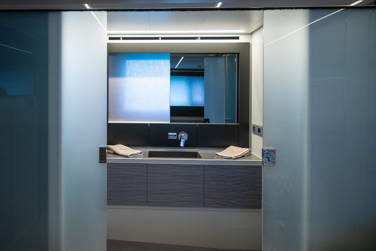 Bathroom of Pershing 6x Dr. No - Yacht in Ibiza