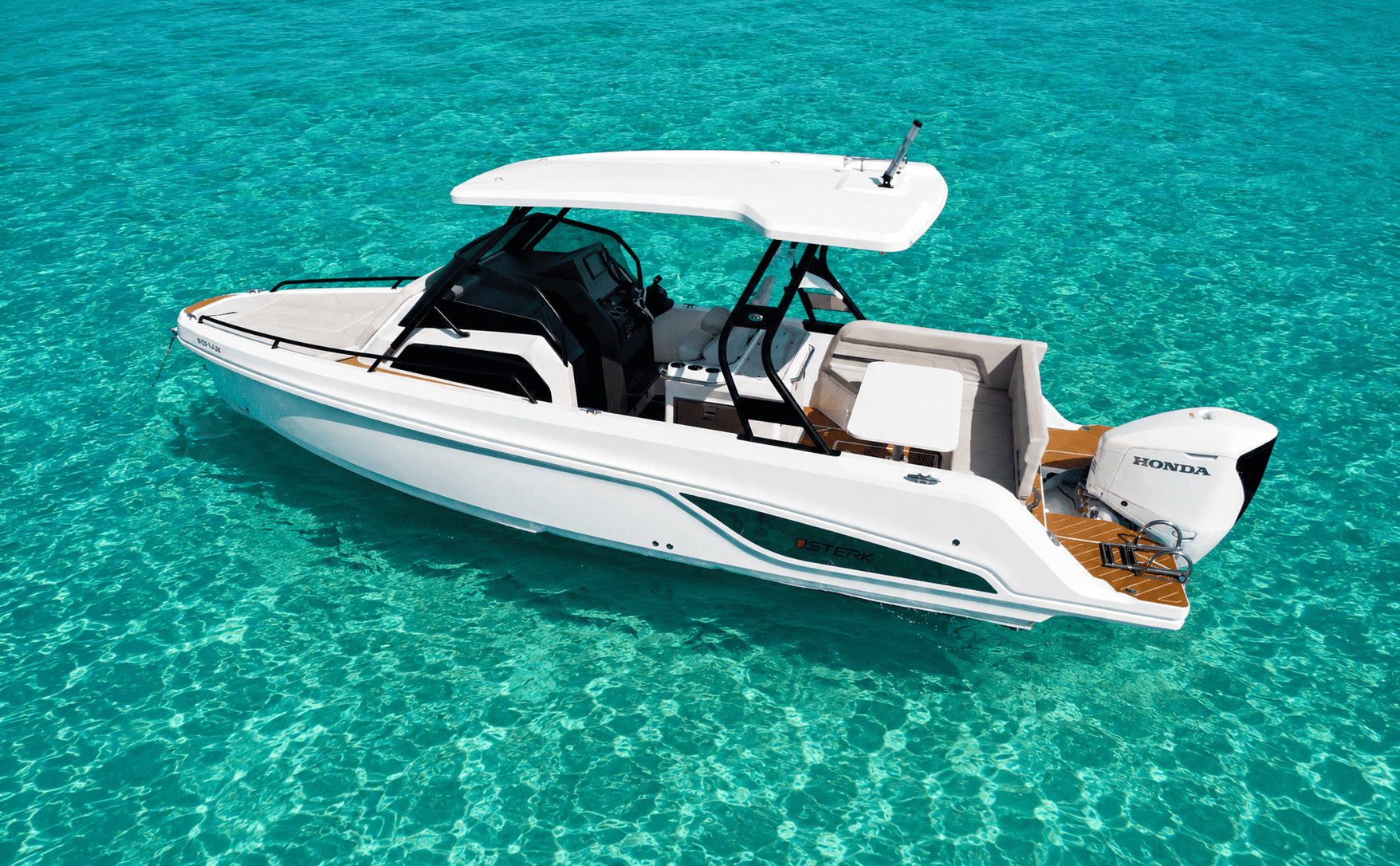 Port view 2 of Sterk 26 Lux - Motorboat in Ibiza