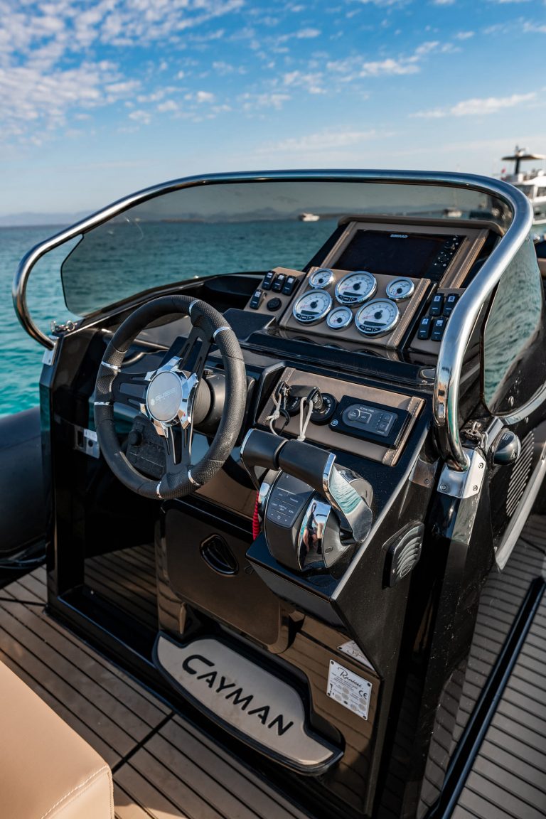 Rudder of Ranieri 27 Cayman Eo2 - Inflatable boat in Ibiza