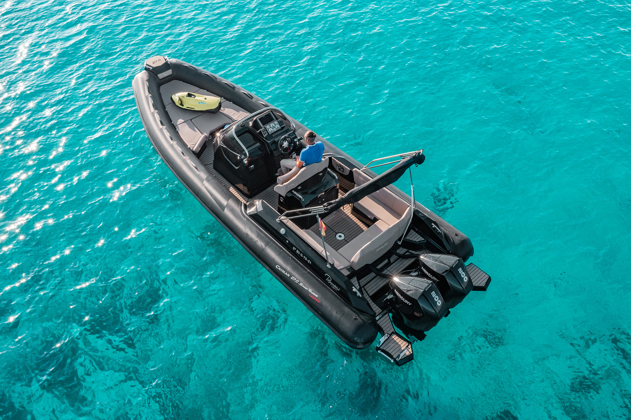 Stern of Ranieri 27 Cayman Eo2 - Inflatable boat in Ibiza
