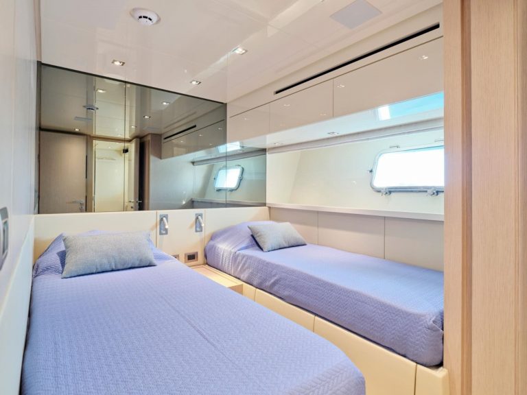 Cabin 4 of Sanlorenzo SX76 Fuquet duet - Yacht in Ibiza