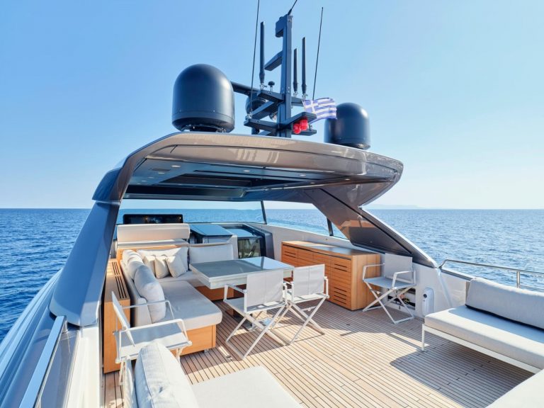 Fly bridge of Sanlorenzo SX76 Fuquet duet - Yacht in Ibiza