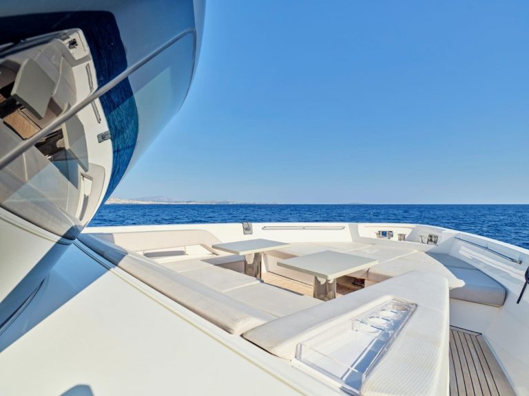 Bow sundeck of Sanlorenzo SX76 Fuquet duet - Yacht in Ibiza