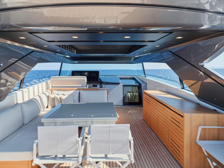 Fly bridge 3 of Sanlorenzo SX76 Fuquet duet - Yacht in Ibiza