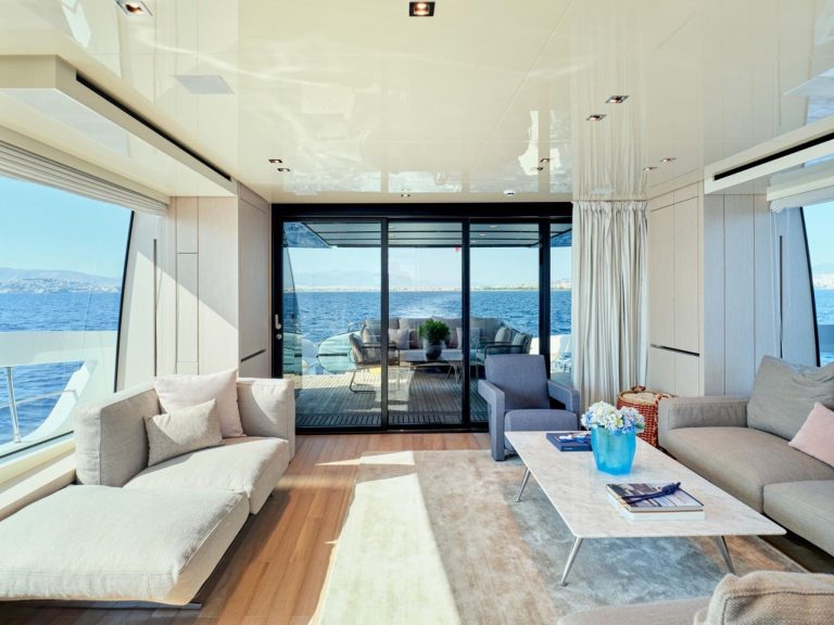 Lounge of Sanlorenzo SX76 Fuquet duet - Yacht in Ibiza