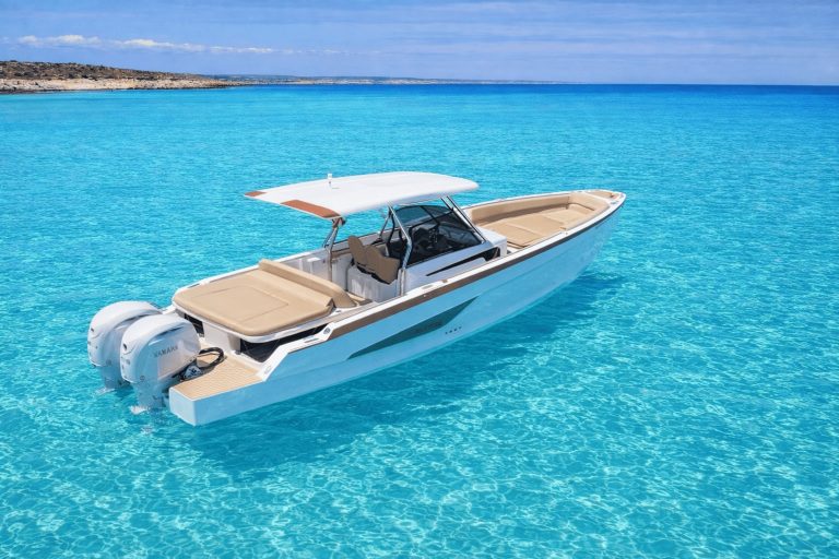 Starboard view 2 of Sterk 31RC Just Magic - Motorboat in Ibiza