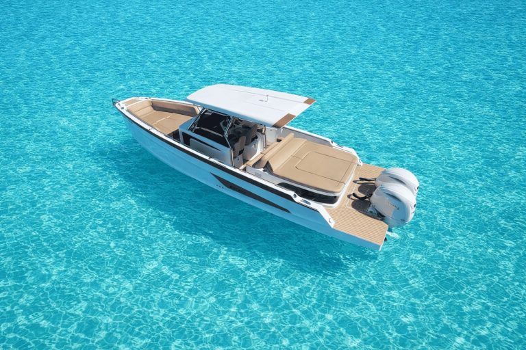 Sundeck of Sterk 31RC Just Magic - Motorboat in Ibiza